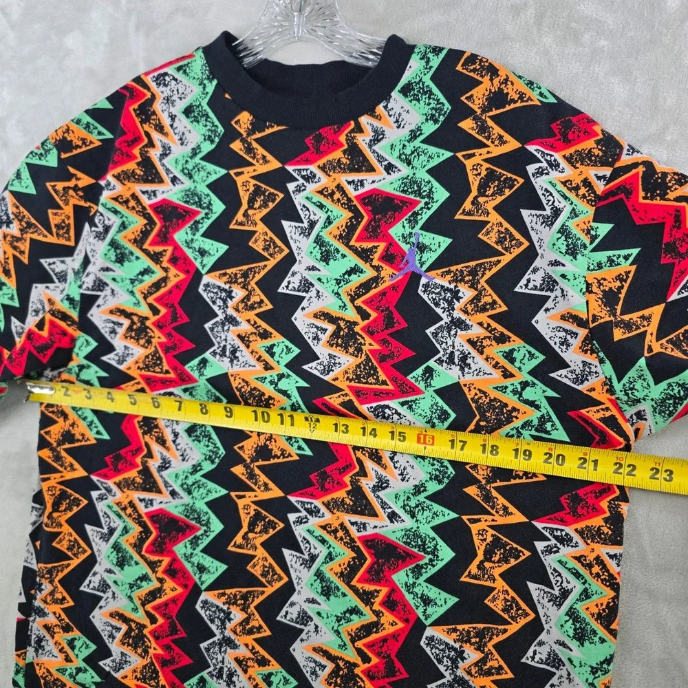 Nike Air Jordan Shirt Mens Medium Retro 7 Hare All Over Print Geometric VII